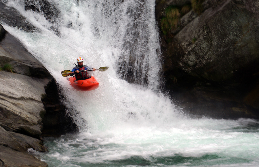 Advanced White Water Kayak Skills